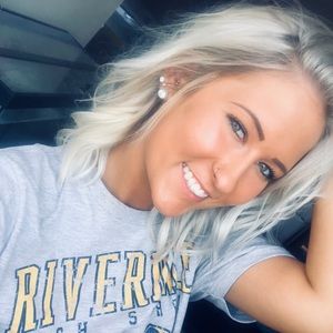 Meet your Posher, Karlie